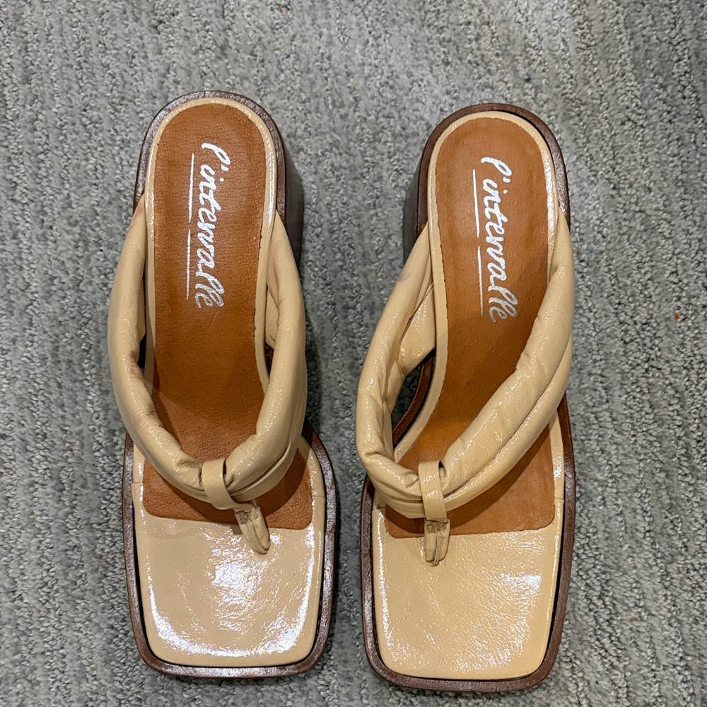 L'INTERVALLE Beige Square-Toe Sandals
